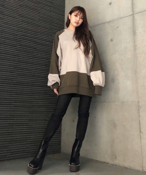 ENVYM(アンビー)の「スウィッチングルーズPO(Tシャツ/カットソー・レディース・ブラック/ブラウン/カーキ・FREE)」の14枚目の写真