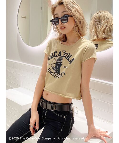 Coca Cola（コカコーラ）の「COCA-COLA UNIVERSITYショートTシャツ（Tシャツ/カットソー・レディース・ベージュ/レッド/オフホワイト・FREE）」の12枚目の写真