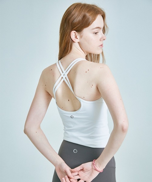 CIENNA(シエナ)の「【CIENNA 】アクティフリー タンクトップ / ACTI FREE TANKTOP(スポーツグッズ・レディース・ホワイト/ダークグレー/ブルーグリーン/ベビーピンク/ブルー/ブラック/ミント/オレンジ/ネイビー/ライトグレー・LARGE/MEDIUM/SMALL)」の2枚目の写真