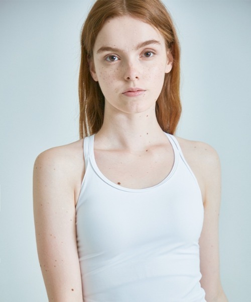 CIENNA(シエナ)の「【CIENNA 】アクティフリー タンクトップ / ACTI FREE TANKTOP(スポーツグッズ・レディース・ホワイト/ダークグレー/ブルーグリーン/ベビーピンク/ブルー/ブラック/ミント/オレンジ/ネイビー/ライトグレー・LARGE/MEDIUM/SMALL)」の12枚目の写真