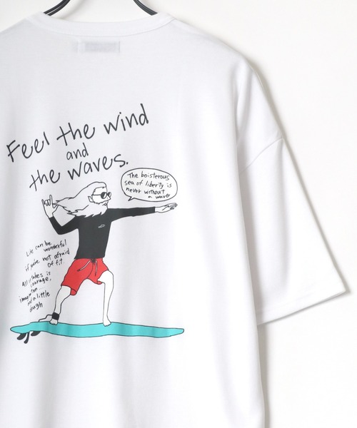 Lazar(ラザル)の「バックプリント Surf & Street イラスト グラフィック ポンチ オーバーサイズ Tシャツ(Tシャツ/カットソー・メンズ・ホワイト/ベージュ/パープル/ピンク/ターコイズブルー/ホワイト系その他/ホワイト系その他2/ホワイト系その他3・M/L)」の4枚目の写真
