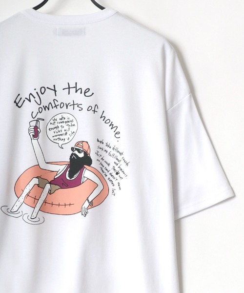 Lazar(ラザル)の「バックプリント Surf & Street イラスト グラフィック ポンチ オーバーサイズ Tシャツ(Tシャツ/カットソー・メンズ・ホワイト/ベージュ/パープル/ピンク/ターコイズブルー/ホワイト系その他/ホワイト系その他2/ホワイト系その他3・M/L)」の3枚目の写真