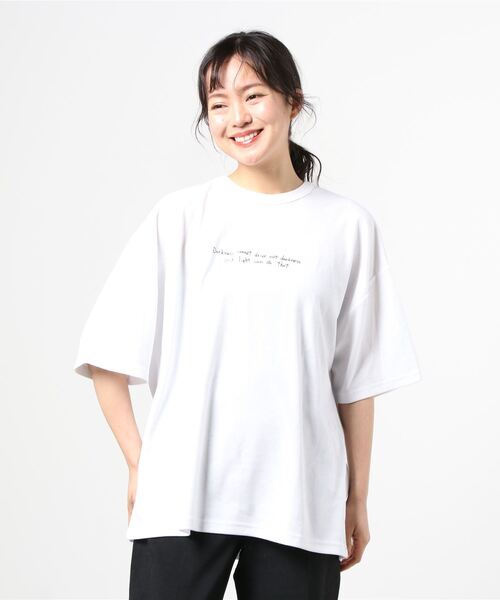 Lazar(ラザル)の「バックプリント Surf & Street イラスト グラフィック ポンチ オーバーサイズ Tシャツ(Tシャツ/カットソー・メンズ・ホワイト/ベージュ/パープル/ピンク/ターコイズブルー/ホワイト系その他/ホワイト系その他2/ホワイト系その他3・M/L)」の9枚目の写真
