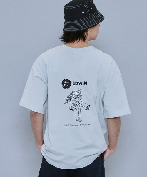 EDWIN（エドウィン）の「EDWIN x ニシクボサユリ アーティストコラボTシャツ（Tシャツ/カットソー・レディース・ホワイト/ブラック/ホワイト系その他/グレイッシュブルー・MEDIUM/LARGE/X-LARGE）」の18枚目の写真