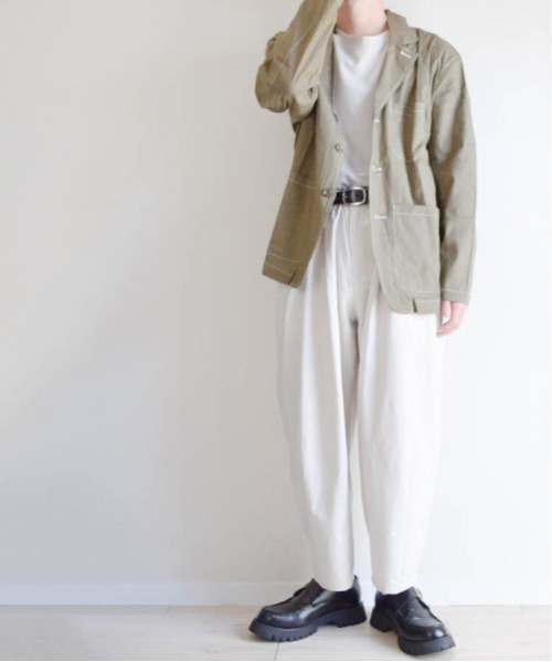 Burner(バーナー)の「【BURNER SELECT】綿麻ストレッチラペルトカバーオール(ステッチ配色)(カバーオール・メンズ・ベージュ/ブラック/キナリ/カーキ/ネイビー・XL/L/M)」の18枚目の写真