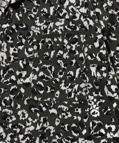 BEAMS（ビームス）の「BEAMS / プリント ルーズ オープン カラーシャツ（シャツ/ブラウス・メンズ・ダークグリーン/ベージュ・SMALL/MEDIUM/LARGE/X-LARGE）」の6枚目の写真