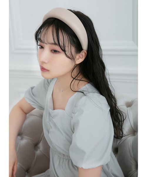 ANDGEEBEE(アンジービー)の「ティアードロングワンピ(ワンピース・レディース・ライトグレー/ライトベージュ・MEDIUM)」の7枚目の写真