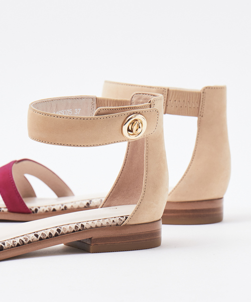 Au BANNISTER(オゥバニスター)の「【ロングヒットアイテム】アンクルストラップサンダル(サンダル・レディース・ブラック/ライトブルー/ネイビー/ピンクゴールド/ピンク/イエロー・35/38/39/40/34/36/37)」の18枚目の写真