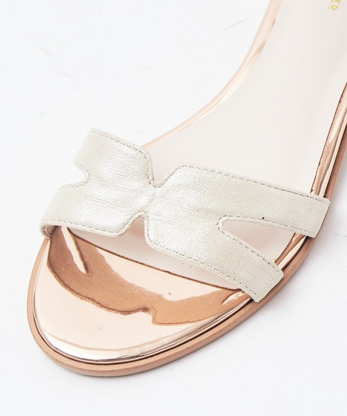 Au BANNISTER(オゥバニスター)の「【ロングヒットアイテム】アンクルストラップサンダル(サンダル・レディース・ブラック/ライトブルー/ネイビー/ピンクゴールド/ピンク/イエロー・35/38/39/40/34/36/37)」の19枚目の写真