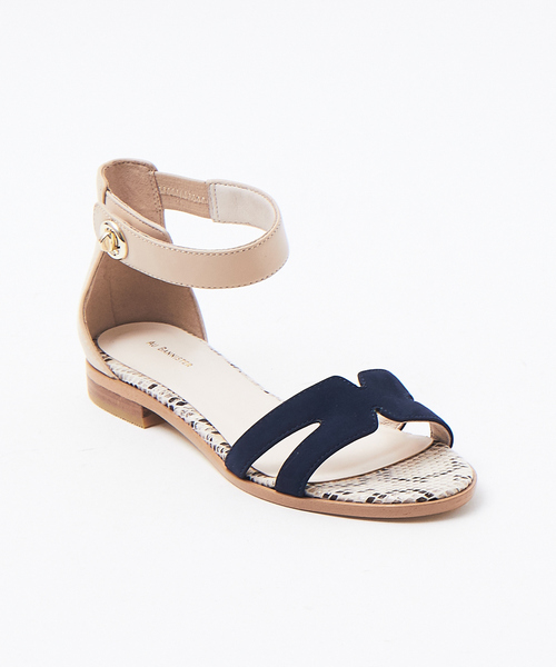 Au BANNISTER(オゥバニスター)の「【ロングヒットアイテム】アンクルストラップサンダル(サンダル・レディース・ブラック/ライトブルー/ネイビー/ピンクゴールド/ピンク/イエロー・35/38/39/40/34/36/37)」の11枚目の写真