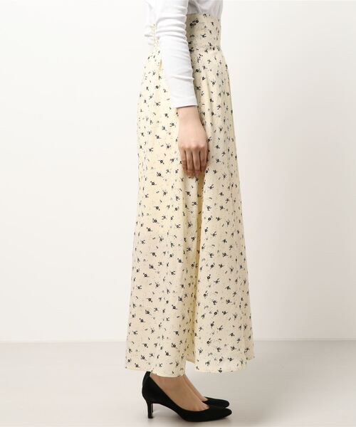 FREE'S MART（フリーズマート）の「【Sシリーズ対応】レトロフラワーマキシスカート（スカート・レディース・ブラック系その他/ホワイト系その他/グリーン系その他3・SMALL/MEDIUM）」の5枚目の写真