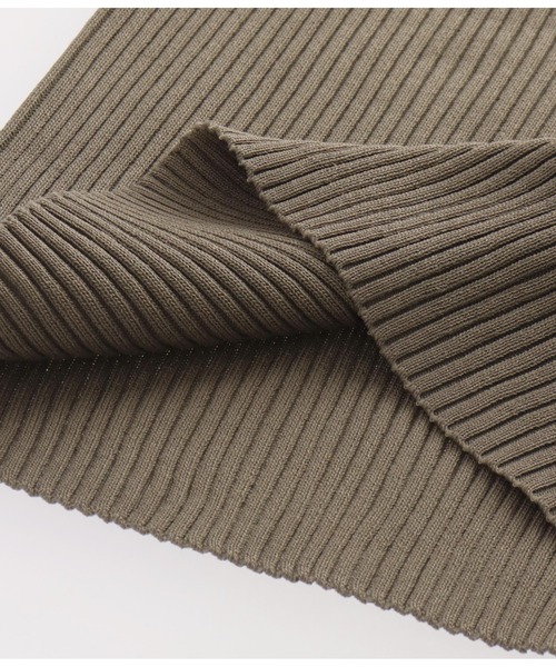 ANAP(アナップ)の「リブプチハイノースリトップス(Tシャツ/カットソー・レディース・ブラック/ブルー/グレイッシュベージュ/オフホワイト・FREE)」の21枚目の写真