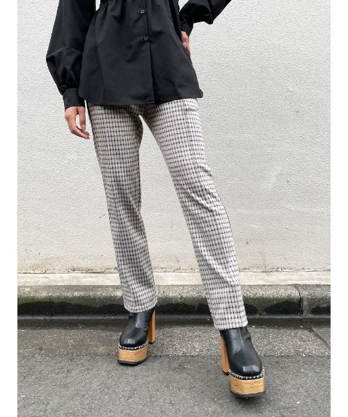 ENVYM（アンビー）の「ジャガードストレートＰＴ（その他パンツ・レディース・ベージュ/グレー・FREE）」の2枚目の写真