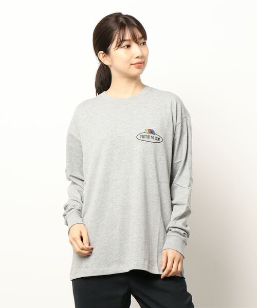 FRUIT OF THE LOOM(フルーツオブザルーム)の「プリントL/STシャツ / ロゴ / シンプル / 長袖 / オーバーサイズ(Tシャツ/カットソー・レディース・ホワイト/ブラック/グレー・L/XL/M)」の3枚目の写真