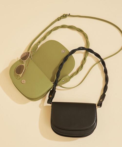 BEAUTY&YOUTH UNITED ARROWS(ビューティーアンドユースユナイテッドアローズ)の「フラップツイストショルダーバッグ -2WAY- ∴(ショルダーバッグ・レディース・ブラック/ライム・FREE)」の21枚目の写真