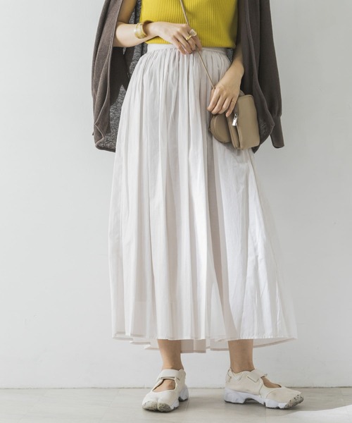URBAN RESEARCH(アーバンリサーチ)の「ボックスタックエアリーロングスカート(スカート・レディース・オフホワイト/ライトブルー/ブラック/パープル系その他・FREE)」の12枚目の写真