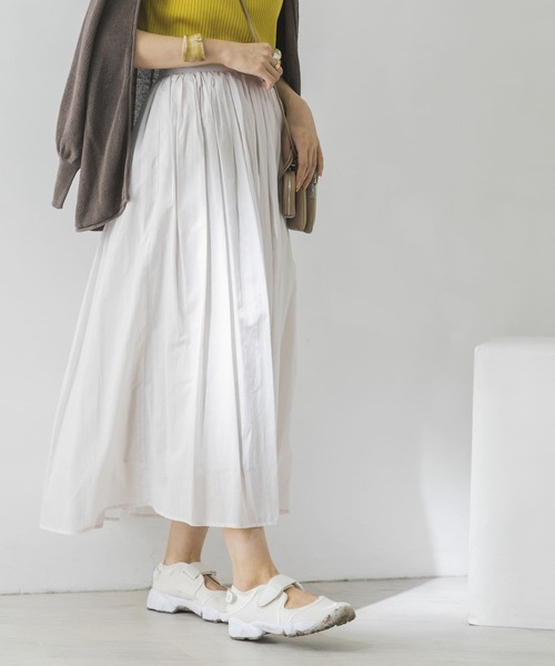 URBAN RESEARCH(アーバンリサーチ)の「ボックスタックエアリーロングスカート(スカート・レディース・オフホワイト/ライトブルー/ブラック/パープル系その他・FREE)」の13枚目の写真