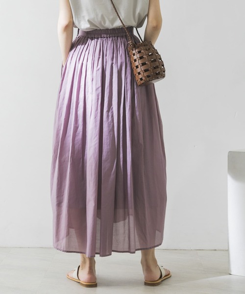 URBAN RESEARCH(アーバンリサーチ)の「ボックスタックエアリーロングスカート(スカート・レディース・オフホワイト/ライトブルー/ブラック/パープル系その他・FREE)」の18枚目の写真