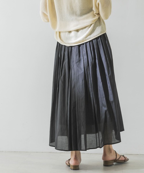 URBAN RESEARCH(アーバンリサーチ)の「ボックスタックエアリーロングスカート(スカート・レディース・オフホワイト/ライトブルー/ブラック/パープル系その他・FREE)」の5枚目の写真