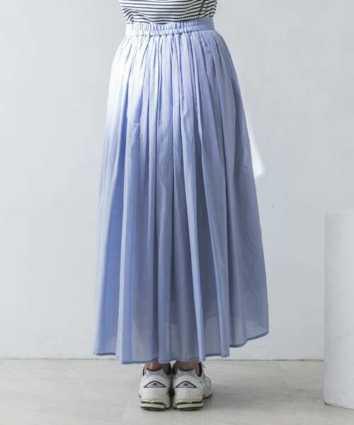 URBAN RESEARCH(アーバンリサーチ)の「ボックスタックエアリーロングスカート(スカート・レディース・オフホワイト/ライトブルー/ブラック/パープル系その他・FREE)」の22枚目の写真
