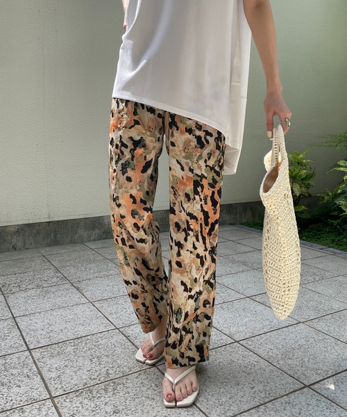 CAPRICIEUX LE'MAGE(カプリシューレマージュ)の「モザイク柄イージーパンツ(その他パンツ・レディース・オレンジ/ブルー・FREE)」の2枚目の写真