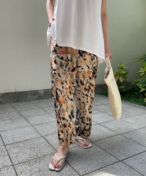 CAPRICIEUX LE'MAGE(カプリシューレマージュ)の「モザイク柄イージーパンツ(その他パンツ・レディース・オレンジ/ブルー・FREE)」の13枚目の写真