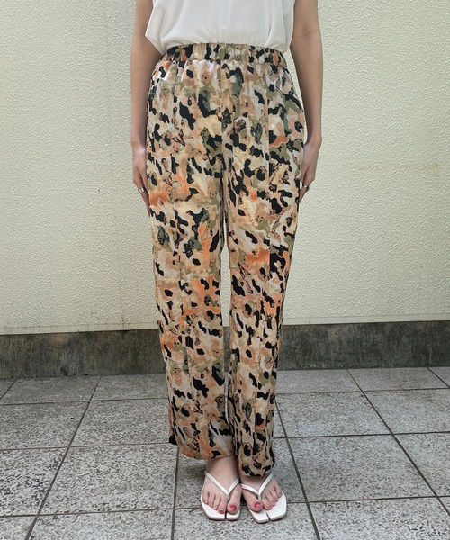 CAPRICIEUX LE'MAGE(カプリシューレマージュ)の「モザイク柄イージーパンツ(その他パンツ・レディース・オレンジ/ブルー・FREE)」の5枚目の写真