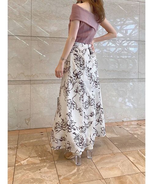 MERCURYDUO（マーキュリーデュオ）の「フロッキープリントフレアスカート（スカート・レディース・ブラウン/アイボリー・SMALL/MEDIUM）」の4枚目の写真