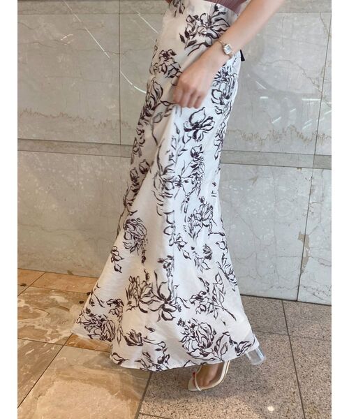 MERCURYDUO（マーキュリーデュオ）の「フロッキープリントフレアスカート（スカート・レディース・ブラウン/アイボリー・SMALL/MEDIUM）」の14枚目の写真