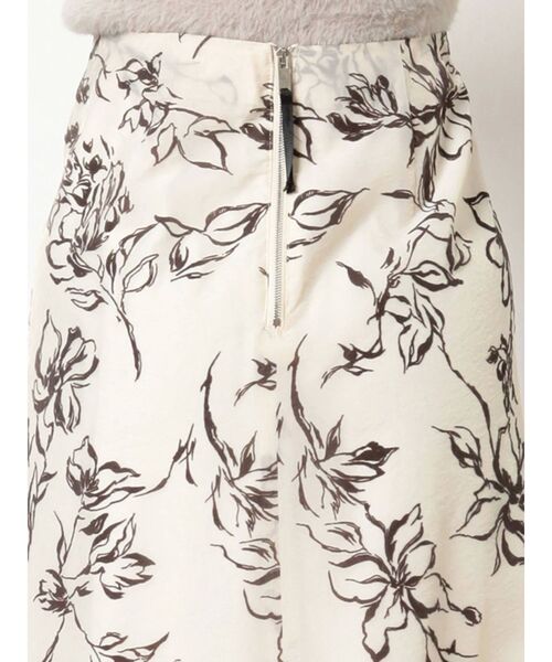 MERCURYDUO（マーキュリーデュオ）の「フロッキープリントフレアスカート（スカート・レディース・ブラウン/アイボリー・SMALL/MEDIUM）」の19枚目の写真