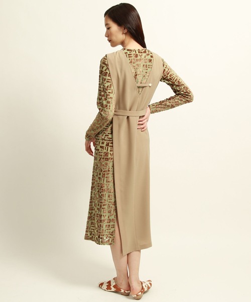 Ray BEAMS（レイビームス）の「Ray BEAMS / サイド オープン ジレ ワンピース（ワンピース・レディース・ブラック/ベージュ・ONE SIZE）」の4枚目の写真