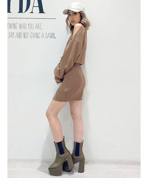 GYDA(ジェイダ)の「ショルダーオープン2WAY ニットワンピース(ワンピース・レディース・ブラック/ベージュ/ピンク・FREE)」の11枚目の写真