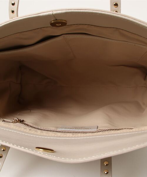 Jines（ジネス）の「CHRISTIAN VILLA☆すっきり大人のスタッズトートBAG☆M（ショルダーバッグ・レディース・オフホワイト・FREE）」の12枚目の写真