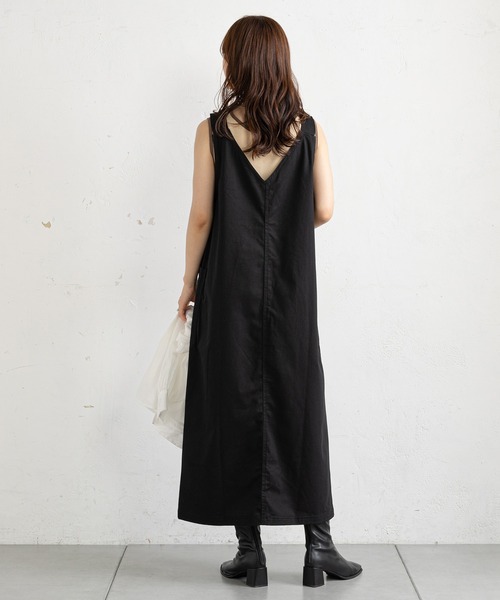 prose verse（プロズヴェール）の「ツイルアウトポケットジャンスカ（ジャンパースカート・レディース・ブラック/ベージュ・MEDIUM）」の20枚目の写真