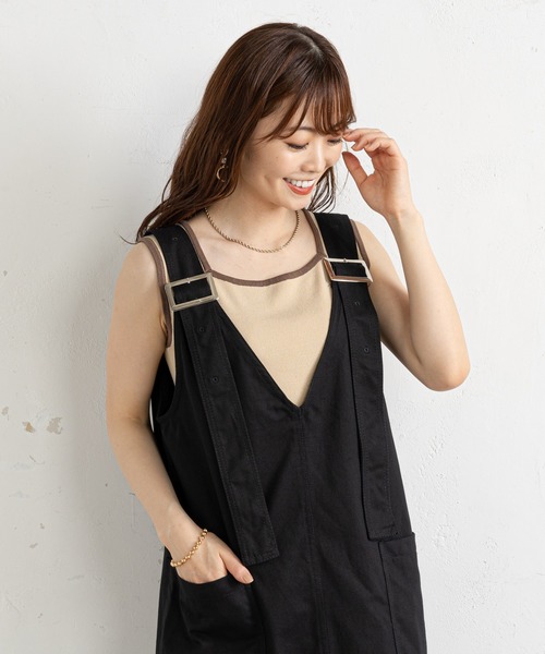 prose verse（プロズヴェール）の「ツイルアウトポケットジャンスカ（ジャンパースカート・レディース・ブラック/ベージュ・MEDIUM）」の4枚目の写真