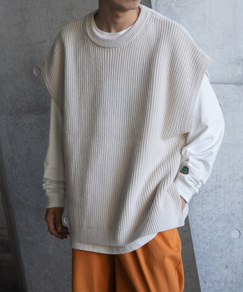 kutir（クティール）の「サイドスリットニットベスト（ベスト・メンズ・オフホワイト/ダークブルー/チャコールグレー・MEDIUM/LARGE）」の13枚目の写真