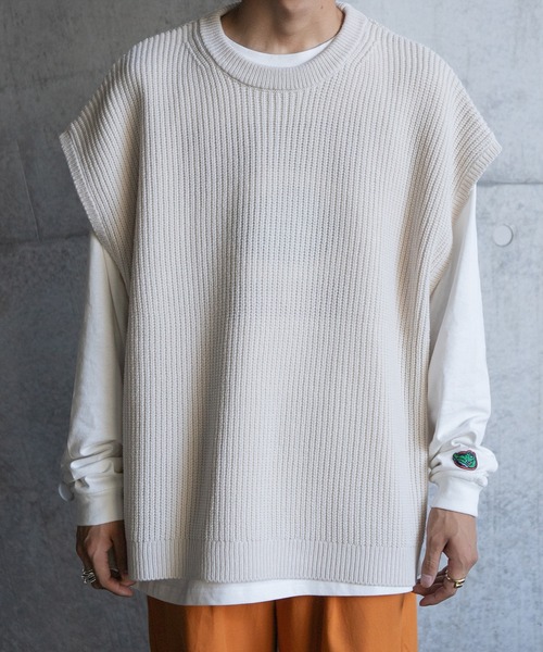 kutir（クティール）の「サイドスリットニットベスト（ベスト・メンズ・オフホワイト/ダークブルー/チャコールグレー・MEDIUM/LARGE）」の10枚目の写真