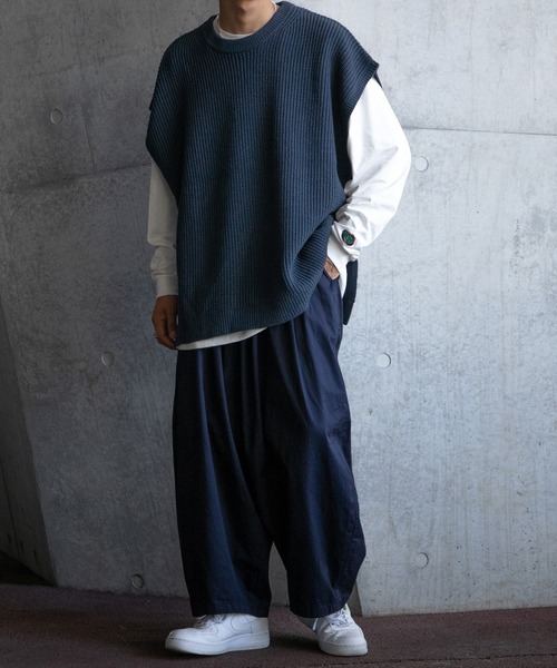kutir（クティール）の「サイドスリットニットベスト（ベスト・メンズ・オフホワイト/ダークブルー/チャコールグレー・MEDIUM/LARGE）」の5枚目の写真