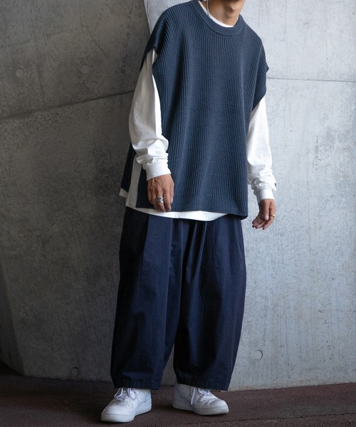 kutir（クティール）の「サイドスリットニットベスト（ベスト・メンズ・オフホワイト/ダークブルー/チャコールグレー・MEDIUM/LARGE）」の11枚目の写真