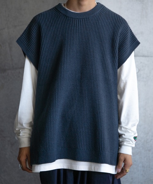 kutir（クティール）の「サイドスリットニットベスト（ベスト・メンズ・オフホワイト/ダークブルー/チャコールグレー・MEDIUM/LARGE）」の20枚目の写真