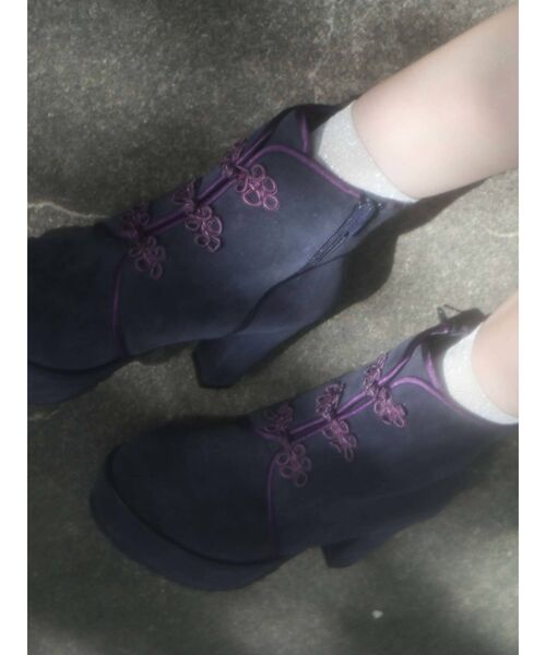 merry jenny（メリージェニー）の「チャイナブーツ（ブーツ・レディース・ブラック/ブルー/ベージュ・MEDIUM/LARGE）」の6枚目の写真