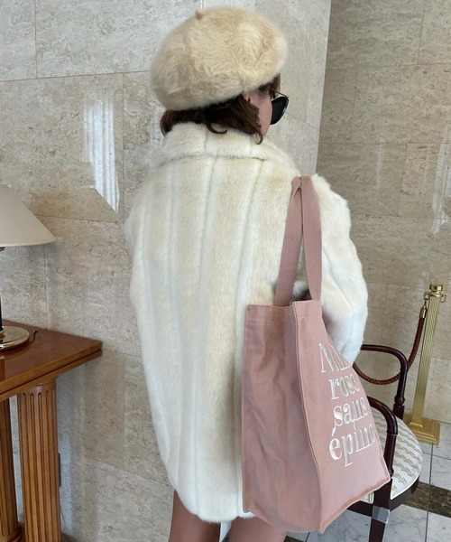 epine（エピヌ）の「Nulle rose sans epine embroidery tote bag