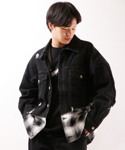 MISHKA(ミシカ)の「【MISHKA】無地&チェック柄 異素材切替 ビッグデニムジャケット(デニムジャケット・メンズ・ブラック・L/M)」の1枚目の写真