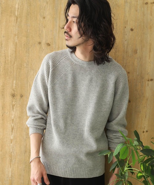 URBAN RESEARCH Sonny Label(アーバンリサーチサニーレーベル)の「リッチソフトウール畦編みクルーネックニット(ニット/セーター・メンズ・オフホワイト/ブラック/グレー/ブルー/オレンジ・MEDIUM/LARGE)」の17枚目の写真