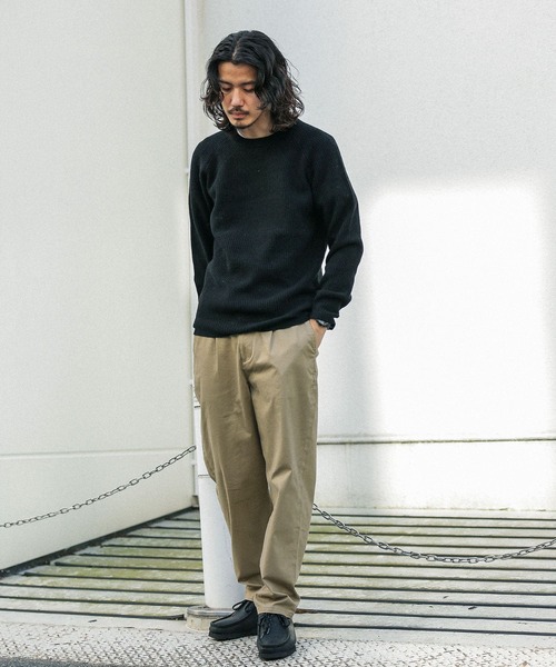 URBAN RESEARCH Sonny Label(アーバンリサーチサニーレーベル)の「リッチソフトウール畦編みクルーネックニット(ニット/セーター・メンズ・オフホワイト/ブラック/グレー/ブルー/オレンジ・MEDIUM/LARGE)」の10枚目の写真