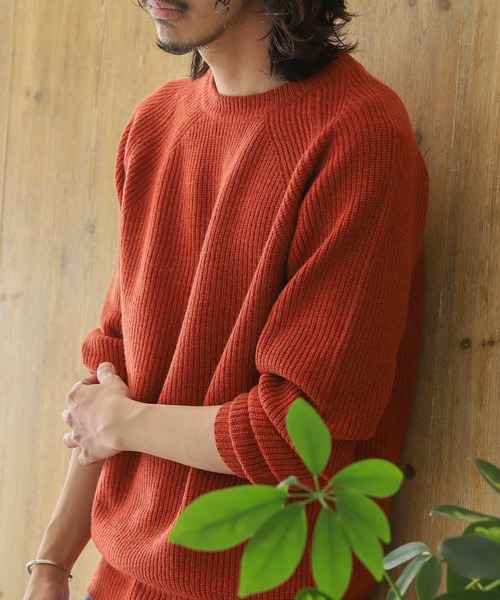 URBAN RESEARCH Sonny Label(アーバンリサーチサニーレーベル)の「リッチソフトウール畦編みクルーネックニット(ニット/セーター・メンズ・オフホワイト/ブラック/グレー/ブルー/オレンジ・MEDIUM/LARGE)」の5枚目の写真