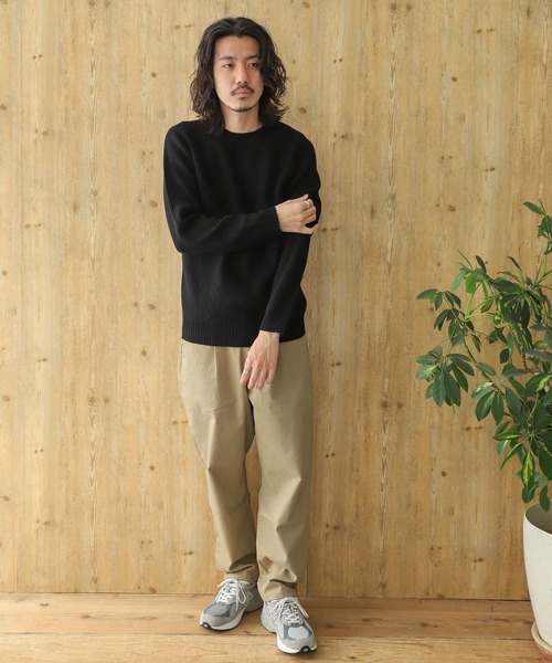 URBAN RESEARCH Sonny Label(アーバンリサーチサニーレーベル)の「リッチソフトウール畦編みクルーネックニット(ニット/セーター・メンズ・オフホワイト/ブラック/グレー/ブルー/オレンジ・MEDIUM/LARGE)」の14枚目の写真