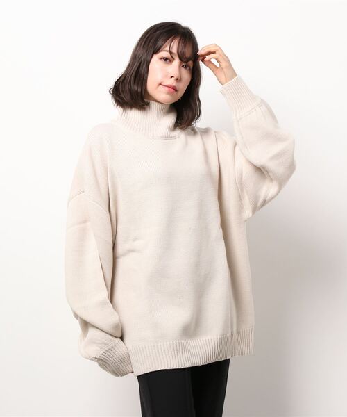 Bling Leads（ブリングリーズ）の「5ゲージ　オーバーサイズハイネックニット（ニット/セーター・レディース・ブラック/ベージュ/グリーン/ブラウン・LARGE/MEDIUM/X-LARGE/SMALL）」の10枚目の写真