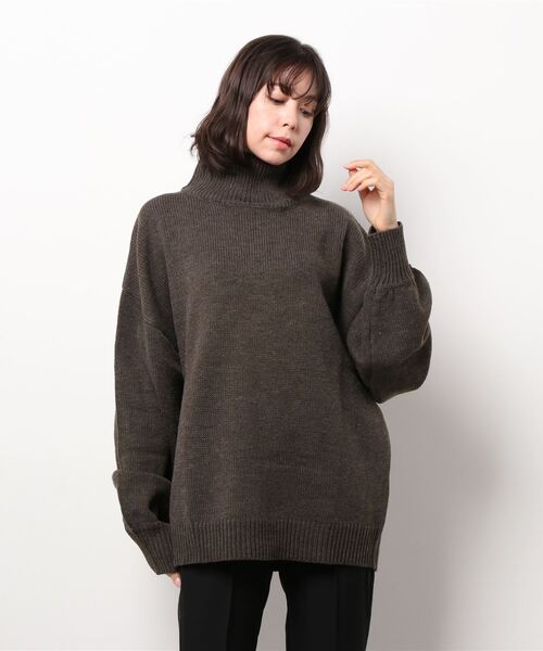 Bling Leads（ブリングリーズ）の「5ゲージ　オーバーサイズハイネックニット（ニット/セーター・レディース・ブラック/ベージュ/グリーン/ブラウン・LARGE/MEDIUM/X-LARGE/SMALL）」の13枚目の写真