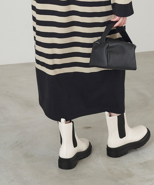 Chaco closet（チャコ クローゼット）の「トラックソール 厚底 サイドゴア チェルシーブーツ（ブーツ・レディース・ブラック/ダークブラウン/アイボリー/アッシュブラウン・S/M/L）」の7枚目の写真